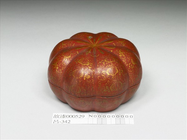 紅漆描金瓜式盒
