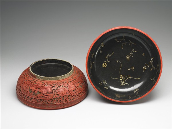 剔彩八仙慶壽捧盒