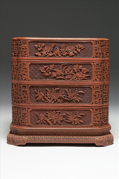 剔紅花卉紋三層套盒