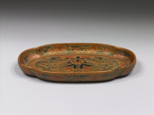 戧金填漆壽春盤