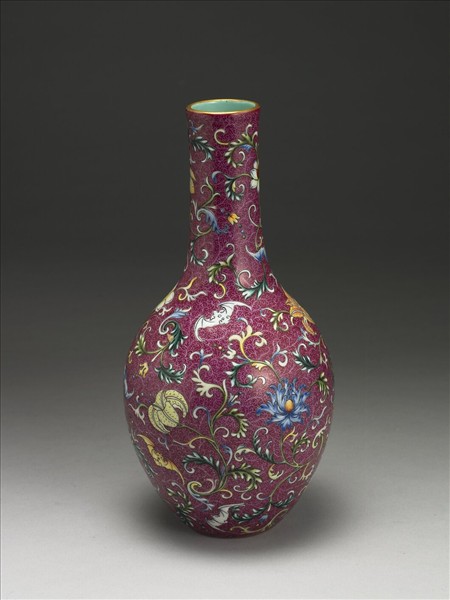 磁胎洋彩紅地錦上添花膽瓶