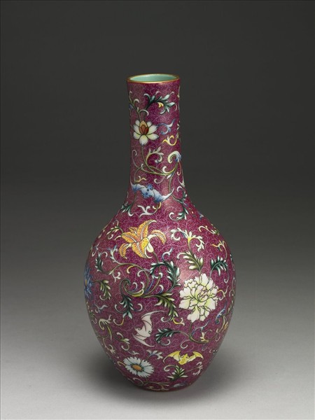 磁胎洋彩紅地錦上添花膽瓶