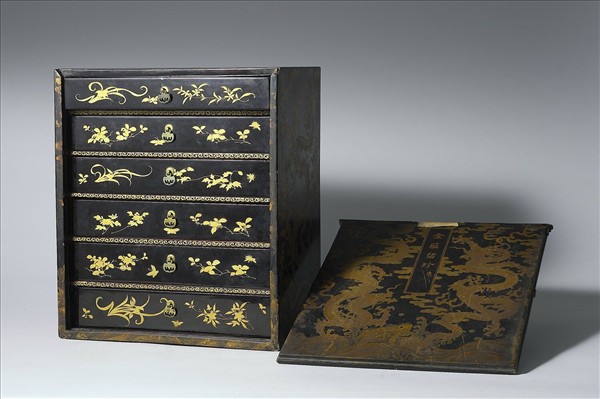 「金薤留珍‧東」黑漆描金匣