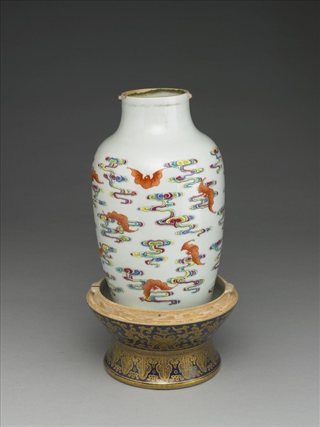 洋彩玲瓏轉旋瓶