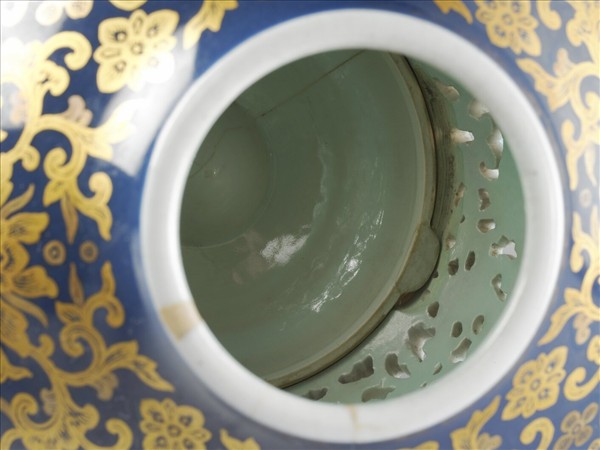 洋彩玲瓏轉旋瓶