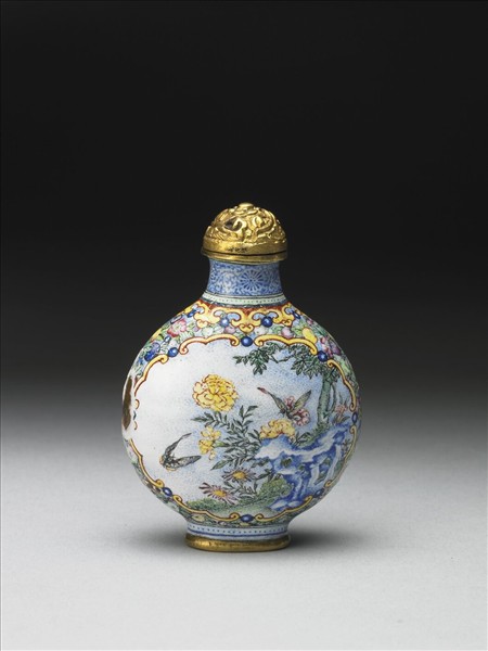 銅胎畫琺瑯蝙蝠花卉紋鼻煙壺