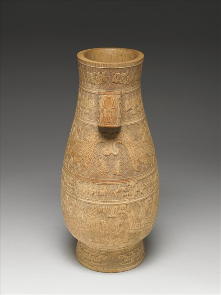 竹雕獸面紋貫耳壺