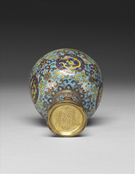 掐絲琺瑯高足杯