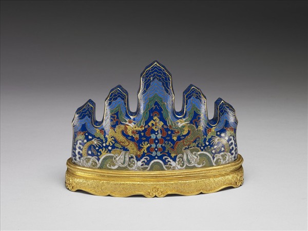 掐絲琺瑯龍紋筆山