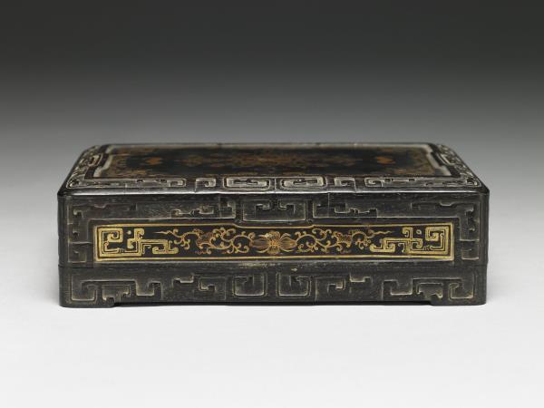 黑漆描金硯盒