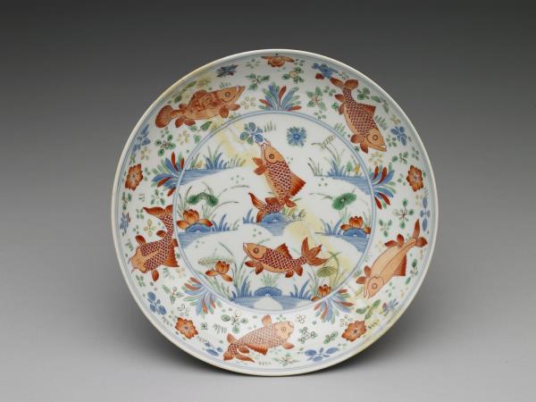 五彩魚藻紋盤