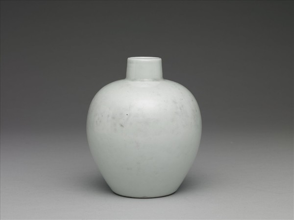甜白釉尊