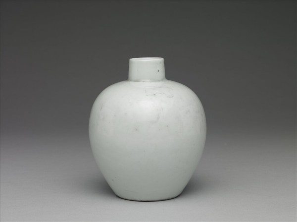 甜白釉尊