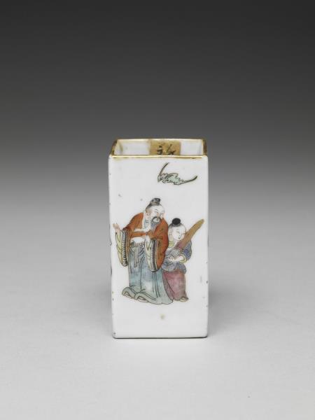 五彩人物圖四方筒