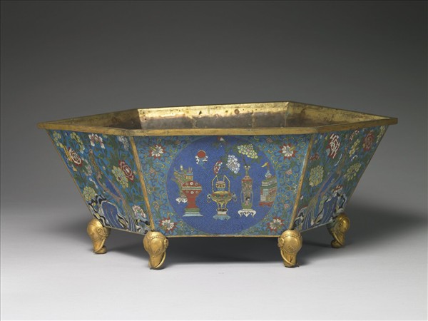 掐絲琺瑯花鳥博古圖盆