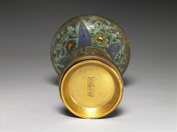 掐絲琺瑯獸面番蓮紋尊