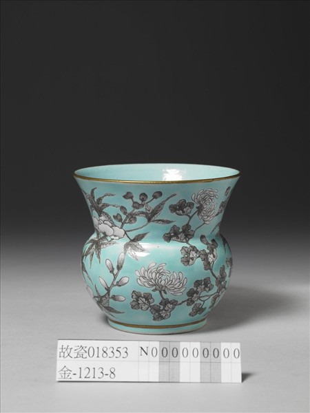 粉彩綠地花鳥渣斗