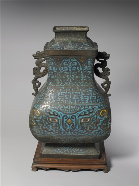 掐絲琺瑯獸面紋龍耳壺