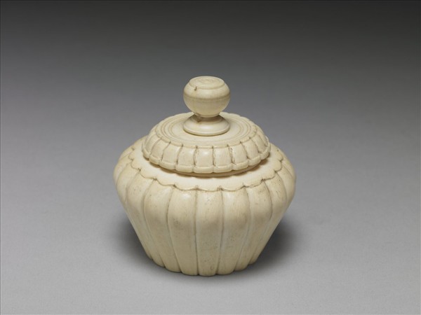 象牙菊花式蓋罐