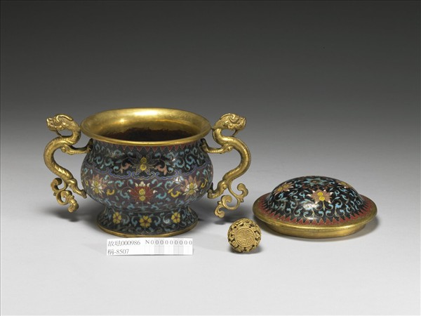 掐絲琺瑯龍耳爐