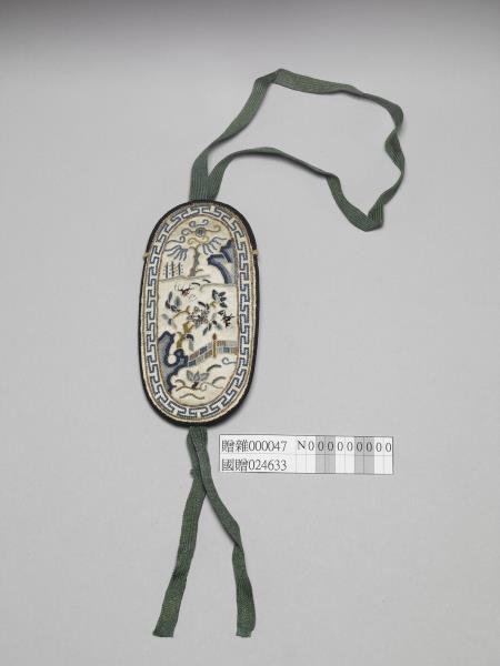 米黃地打籽繡風景圖眼鏡袋