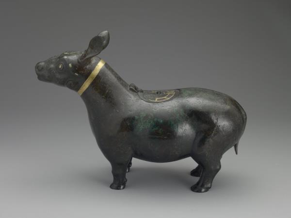 嵌綠松石金屬絲犧尊