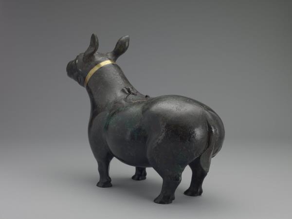 嵌綠松石金屬絲犧尊