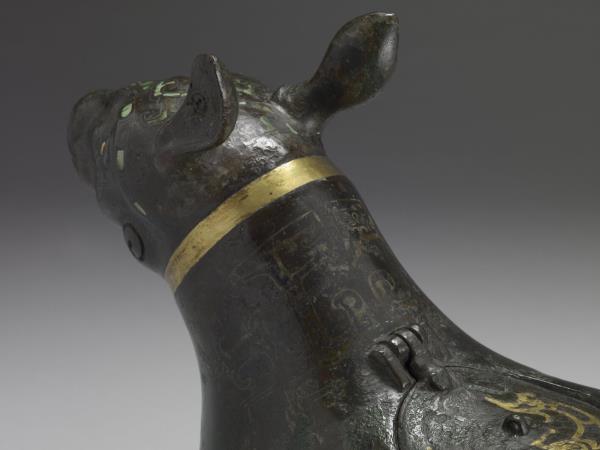 嵌綠松石金屬絲犧尊