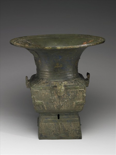 犧首獸面紋圓口方尊