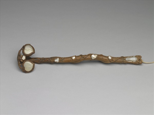 沉香木鑲珠玉如意