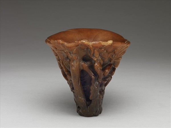 犀角雕玉蘭花式杯