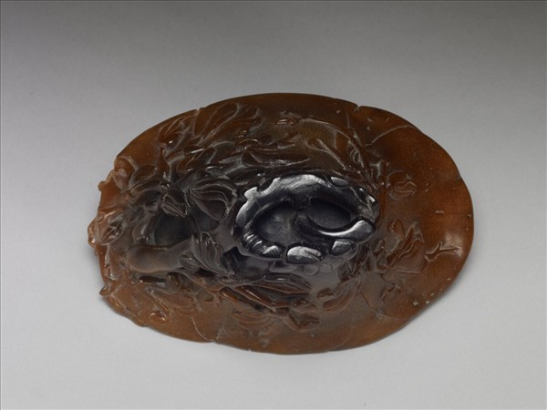 犀角雕玉蘭花式杯