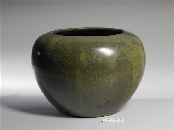 茶葉末釉缸