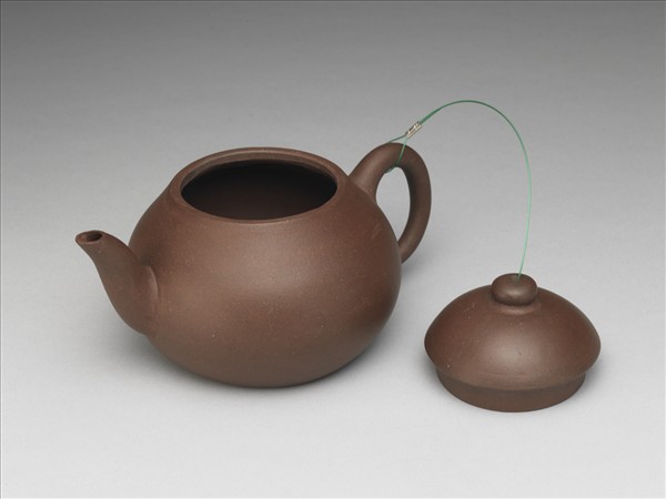 花卉款梨形紫砂壺