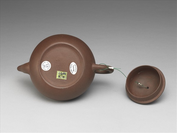 花卉款梨形紫砂壺