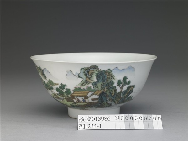 琺瑯彩山水人物圖碗