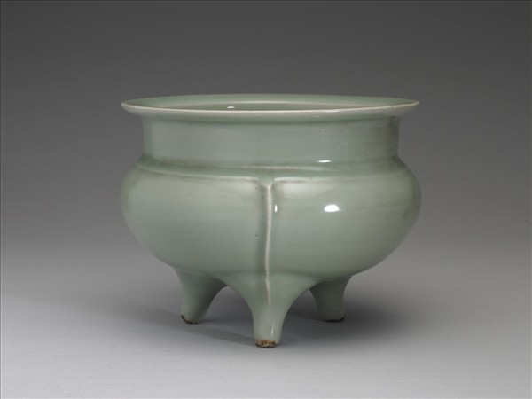 龍泉窯 青瓷鬲式爐