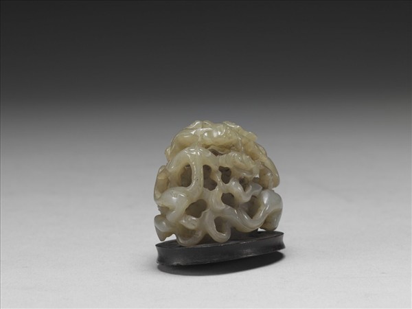 螭虎啣芝紋玉頂