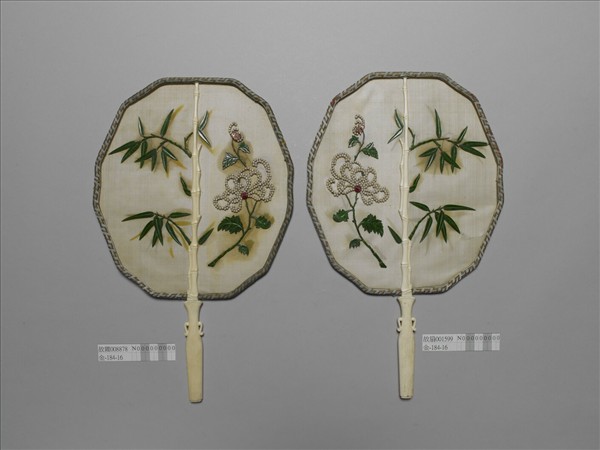 彩繡嵌寶石團扇