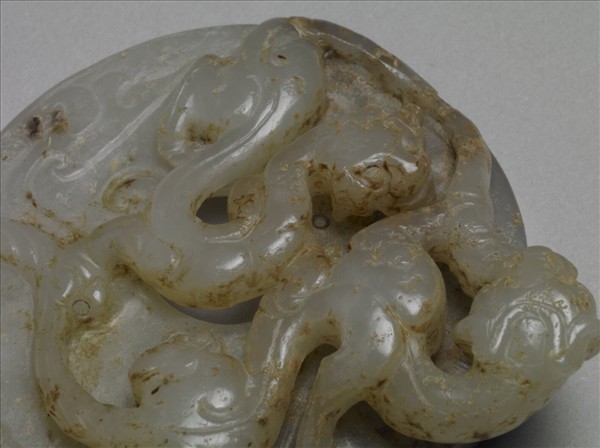 雙獸紋玉佩