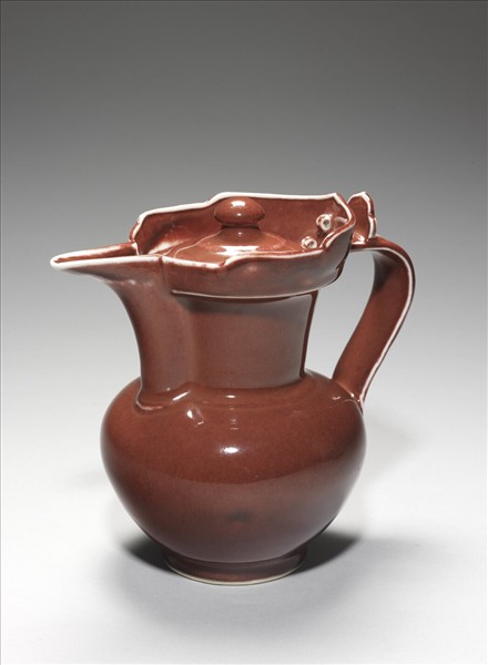 寶石紅釉僧帽壺