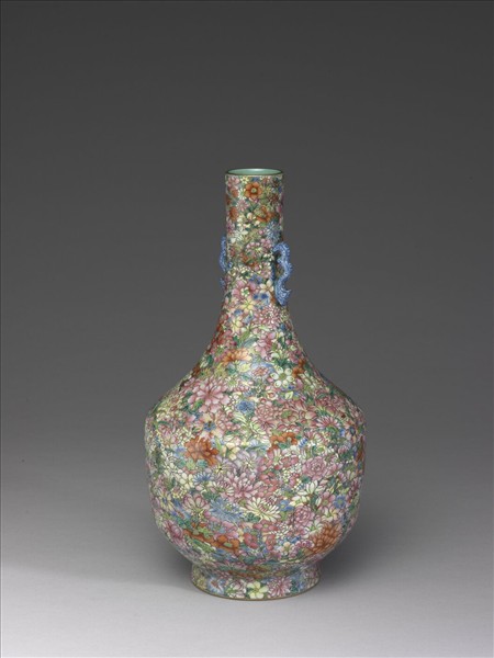 洋彩百花錦紋螭耳瓶