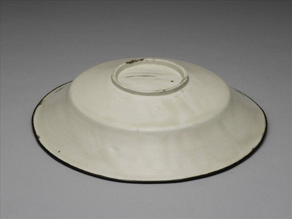 定窯 劃花蓮塘雙鳧盤