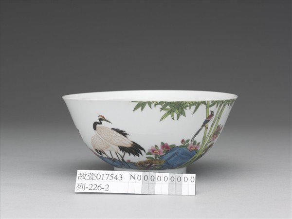 琺瑯彩芝仙祝壽圖碗