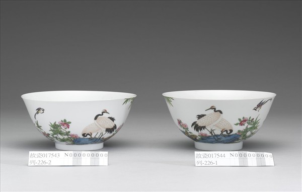 琺瑯彩芝仙祝壽圖碗