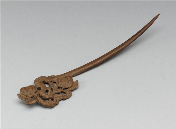 肉桂木雕靈芝石榴簪