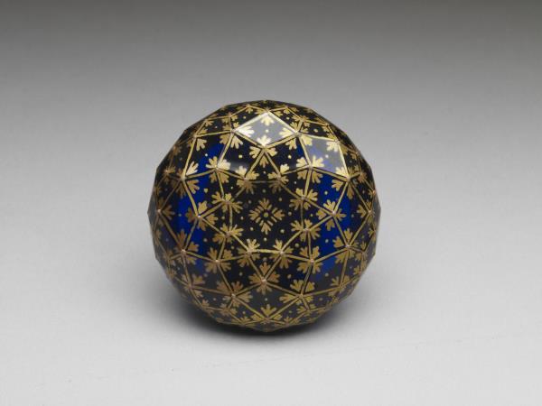 深藍玻璃描金畫琺瑯盒