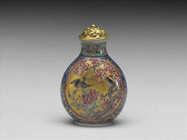 玻璃胎畫琺瑯花鳥紋鼻煙壺