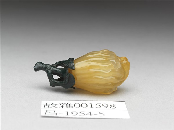 玉髓佛手鼻煙壺