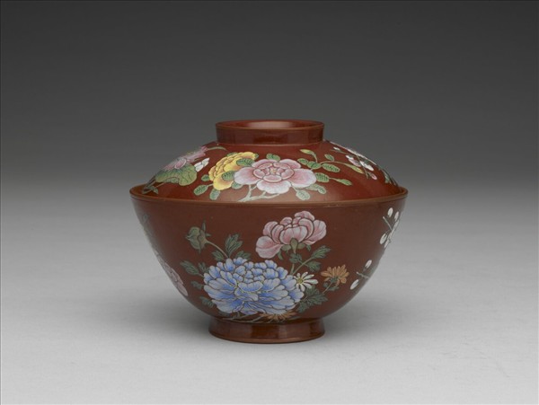 宜興胎琺瑯彩四季花卉蓋碗